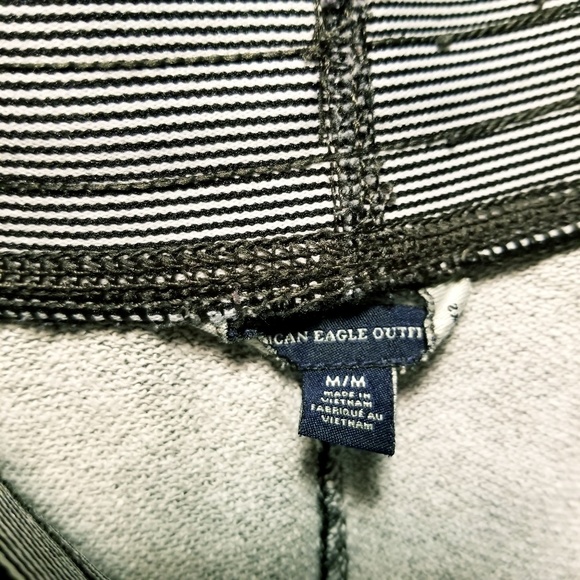 American Eagle Joggers - Picture 2 of 3